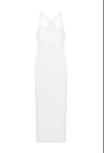 Long sleeveless dress