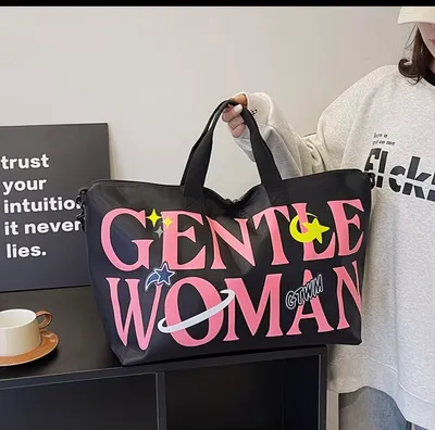 Gentle woman travelling bag