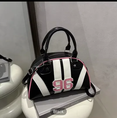 Black trendy women’s bag baseball style
